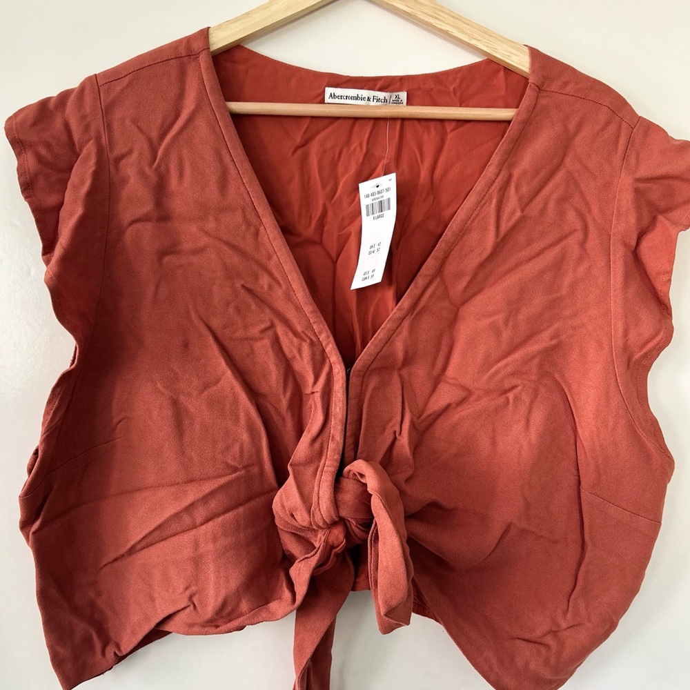 Abercrombie and Fitch brand new with tags size XL